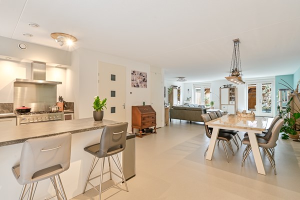 Medium property photo - Joris van Bodegomlaan 18, 3201 MH Spijkenisse